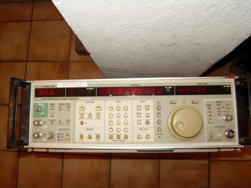 EINDHOBBY: ONDERDELEN, BOEKEN, TESTAPPARATUUR ENZ... enz..., Verzamelen, Elektronische Apparatuur, Ophalen