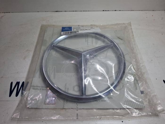 Embleem van een Mercedes Sprinter, Auto-onderdelen, Carrosserie, Mercedes-Benz, Nieuw, Ophalen of Verzenden