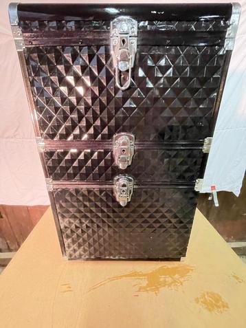 Aluminium make-up trolley 3 in 1 (nieuw) beschikbaar voor biedingen