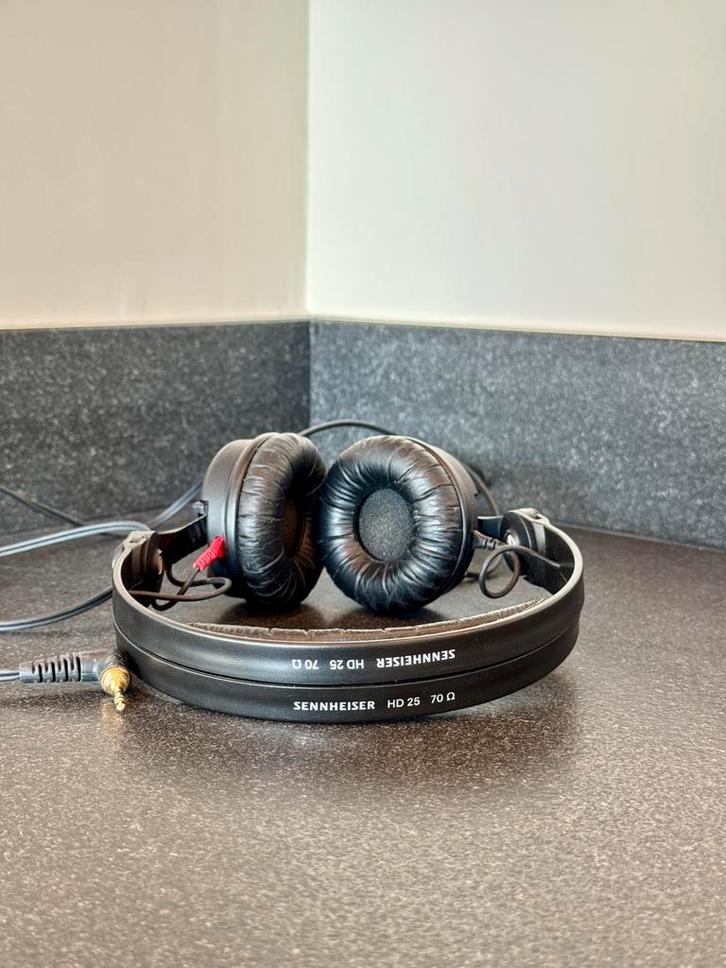 Sennheiser HD 25 - Koptelefoon, Audio, Tv en Foto, Hoofdtelefoons, Zo goed als nieuw, Op oor (supra aural), Sennheiser, Ophalen of Verzenden