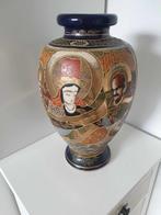 Vase décoratif d'inspiration chinoise, Enlèvement