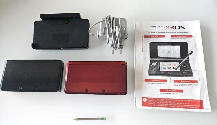 2 Nintendo 3DS consoles met Mario tas en 4 games per console, Games en Spelcomputers, Spelcomputers | Nintendo 2DS en 3DS, 3DS