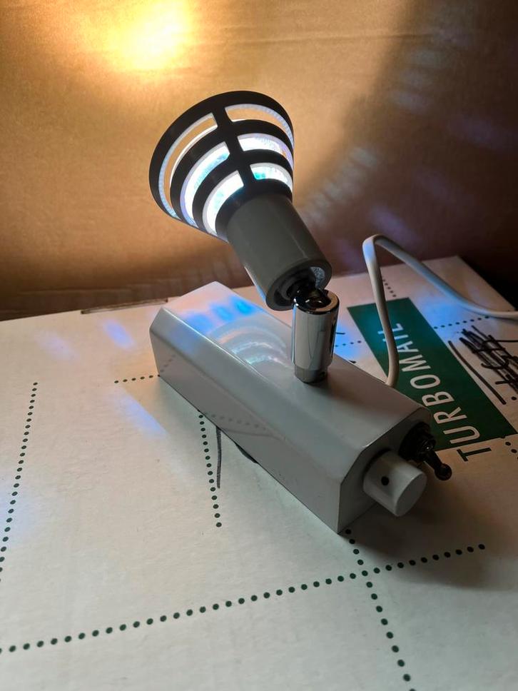 Applique lumineuse. 220 v, Huis en Inrichting, Lampen | Wandlampen, Gebruikt, Glas, Metaal, Ophalen