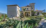 GEWELDIG OBJECT MET UITZICHT OP ZEE EN 60.000 m2 grond, Woonhuis, 714 m², Spanje, Estepona