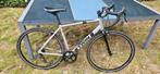 Koersfiets Triban 100 maat M 32inch wielen, Fietsen en Brommers, Minder dan 10 versnellingen, Gebruikt, Heren, Overige maten