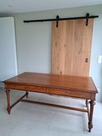 Eiken tafel, Ophalen