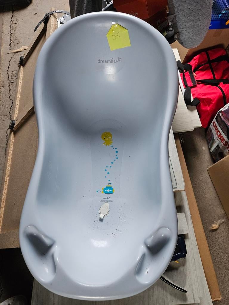 Babybad te koop, Enlèvement