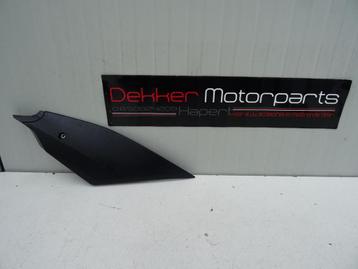 Rechter Tankkap / Tank cover right Yamaha YZF R6 2017-2025 beschikbaar voor biedingen