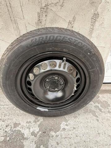 225/55/17 bridgestone beschikbaar voor biedingen