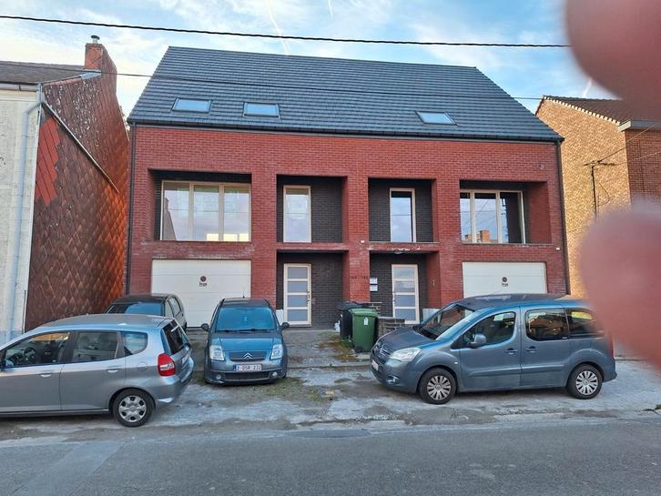 A vendre 2 appartement  dont  1 est triplex en mgros œuvre, Immo, Maisons à vendre