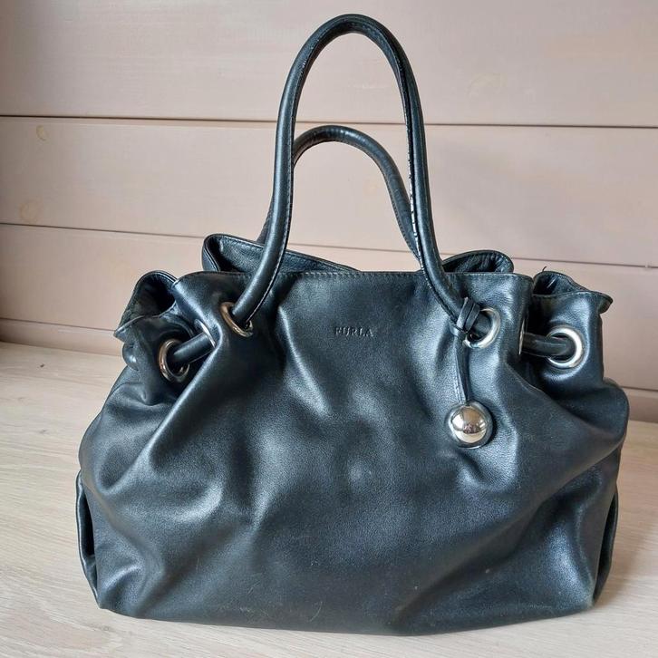 Lederen FURLA  Handtas, Handtassen en Accessoires, Tassen | Damestassen, Ophalen
