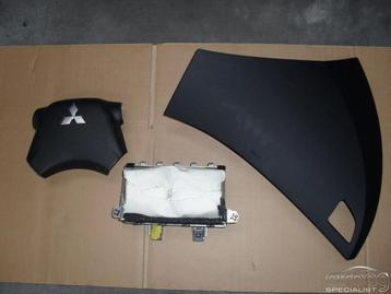 MITSUBISHI GRANDIS airbag set dashboard gordels  2006-2011