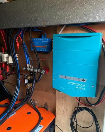 Mastervolt chargemaster batterijlader beschikbaar voor biedingen