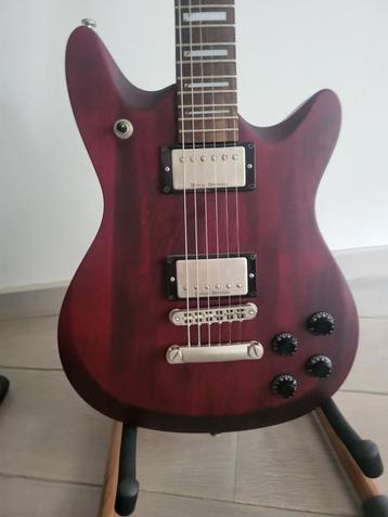 Squier M-80 met Duncan Designed beschikbaar voor biedingen