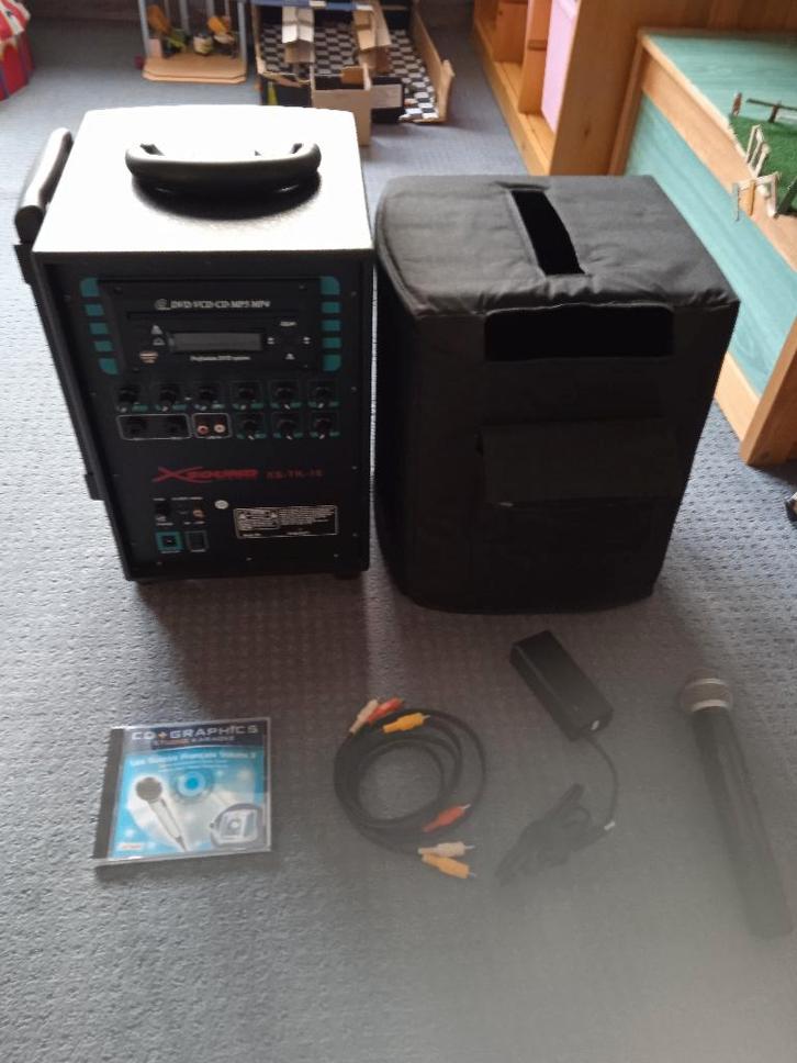 A vendre karaoké portatif sur roulette, TV, Hi-fi & Vidéo, Appareil pour karaoké, Comme neuf, Ensemble complet, Enlèvement ou Envoi