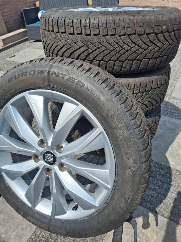 17 inch seat ateca velgen 5x112 winterset, Auto-onderdelen, Banden en Velgen, Banden en Velgen, Winterbanden, 17 inch, 215 mm