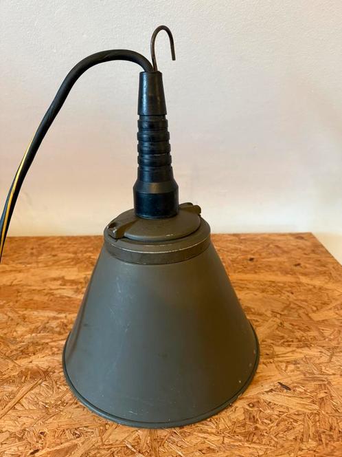 Militaire hanglamp, Antiek en Kunst, Antiek | Verlichting, Ophalen of Verzenden