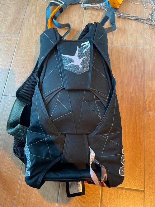 Harnais UPT Vector 3 Micron (parachute), Sport en Fitness, Zweefvliegen en Paragliding, Zo goed als nieuw, Ophalen