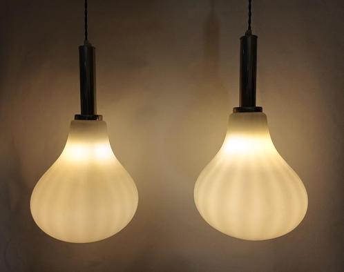 Paar vintage lampen opaline ('60s-'70s), Antiek en Kunst, Antiek | Verlichting, Ophalen of Verzenden