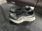 Hardloopschoenen, Sport en Fitness, Ophalen, Hardloopschoenen, Zo goed als nieuw, Hardlopen