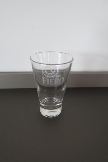 6 glazen Martini Fiero beschikbaar voor biedingen