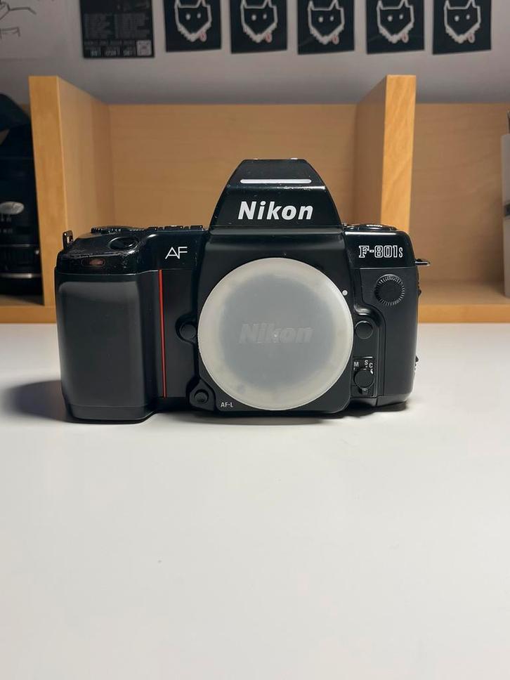 Appareil photo Nikon F801, Audio, Tv en Foto, Fotocamera's Analoog, Zo goed als nieuw, Nikon, Ophalen of Verzenden