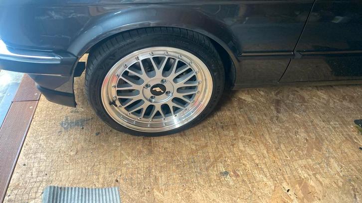 Siervelgen JR  17 duim  + Nexan banden, Auto-onderdelen, Banden en Velgen, Velg(en), 17 inch, 235 mm, Nieuw, Ophalen