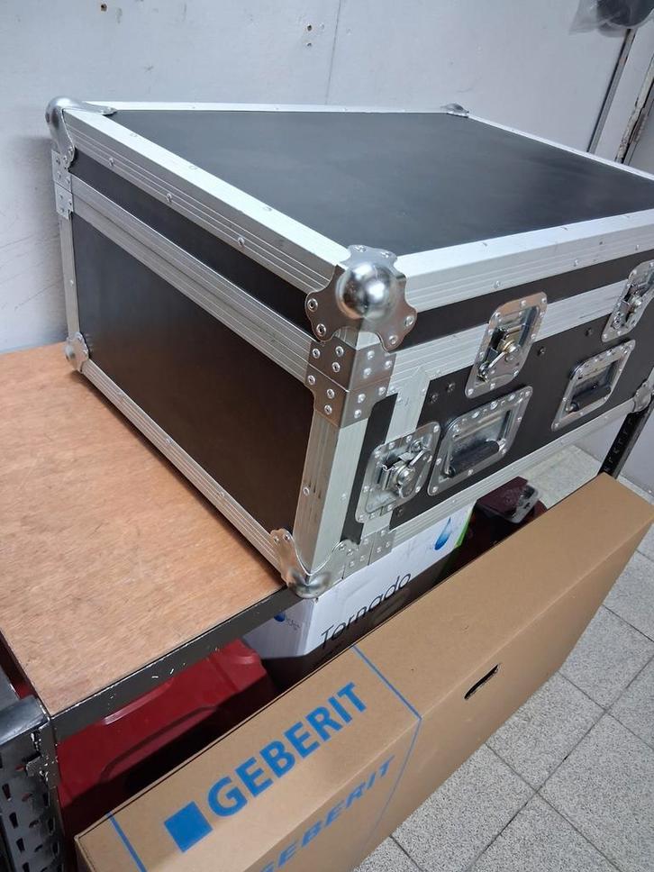 flightcase in nieuwstaat 14 units boven 5 units voor, Muziek en Instrumenten, Behuizingen en Koffers, Zo goed als nieuw, Flightcase