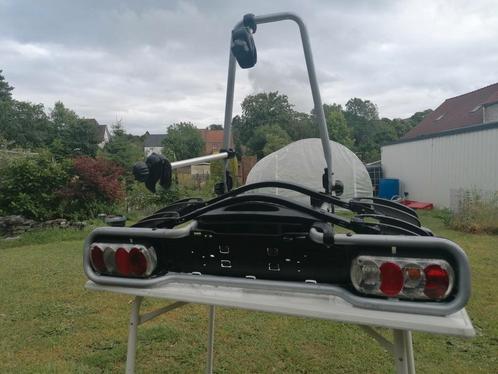THULE 2 FIETSEN/SLOT MET SLEUTEL EN RDSO-BEVESTIGING (Toyota, Auto diversen, Fietsendragers, Gebruikt, Ophalen