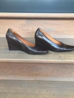 Pumps bruin me sleehak, Kleding | Dames, Schoenen, Pumps, Bruin, Ophalen of Verzenden, Zo goed als nieuw