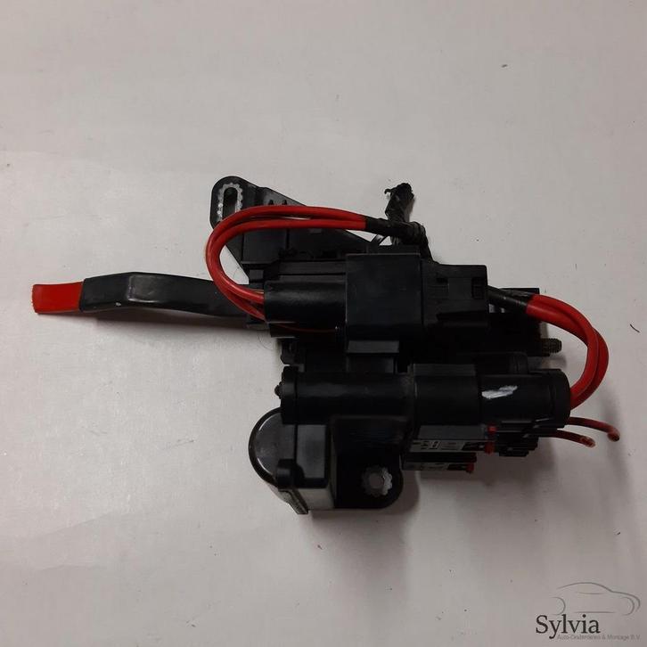 Onstekingsmodule Zekeringkast accu BMW 1 Serie F20 116i, Auto-onderdelen, Accu's en Toebehoren, Gebruikt, Ophalen of Verzenden