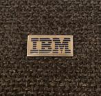 PIN - IBM - COMPUTER - ORDINATEUR, Collections, Autres sujets/thèmes, Utilisé, Envoi, Insigne ou Pin's
