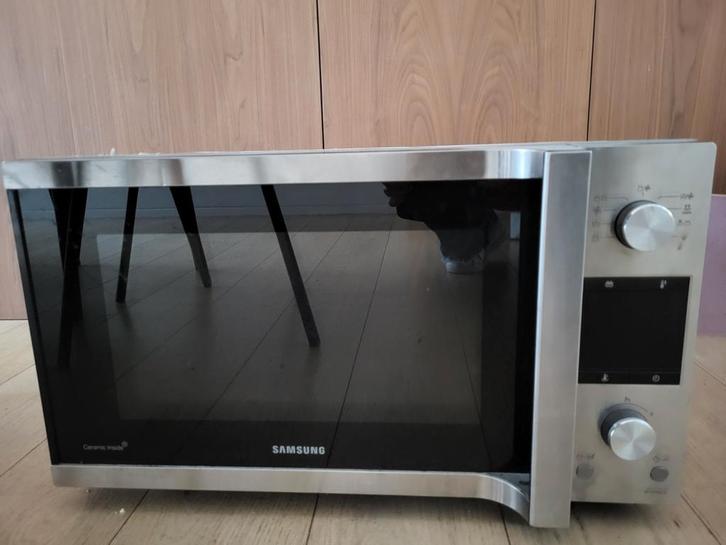 MC457TDRCSR Siemens ruime combi microgolf oven (45 l), Elektronische apparatuur, Microgolfovens, Zo goed als nieuw, Vrijstaand