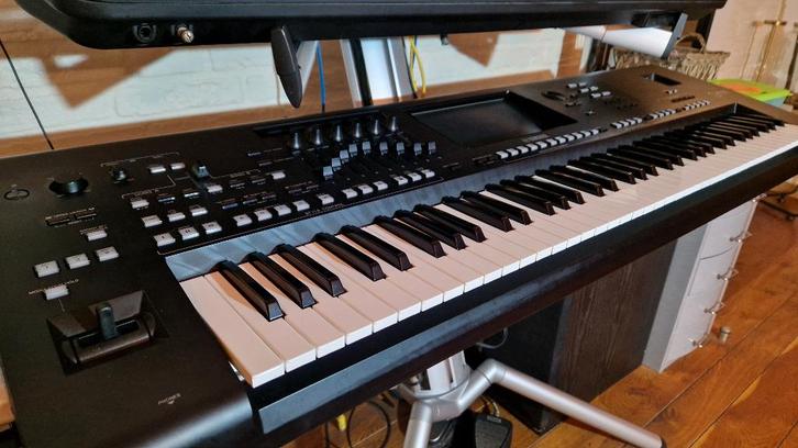 Yamaha Genos in perfecte staat, Musique & Instruments, Claviers, Comme neuf, 76 touches, Yamaha, Sensitif, Connexion MIDI, Enlèvement