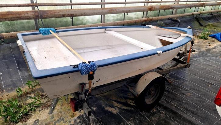 Roeiboot te koop met aanhanger, Watersport en Boten, Roeiboten, Gebruikt, Polyester, Met roeispanen of peddels, Ophalen
