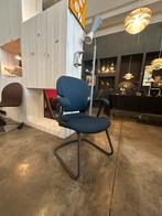 1984 Herman Miller Equa gaststoel, Huis en Inrichting, Bureaustoelen, Ophalen, Zo goed als nieuw, Blauw