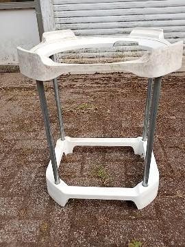 Statief / Staander voor boiler beschikbaar voor biedingen