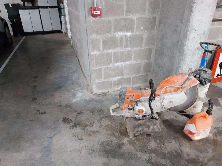 Stihl TS 800 betonmolen + nieuwe schijf + 1 l brandstof, Doe-het-zelf en Bouw, Gereedschap | Slijpmachines, Zo goed als nieuw