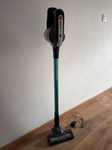 Hoover draadloze stofzuiger. beschikbaar voor biedingen