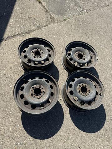 4 x 16" originele BMW 5x120 metalen velgen beschikbaar voor biedingen