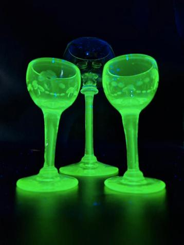 3 uranium borrel glaasjes beschikbaar voor biedingen