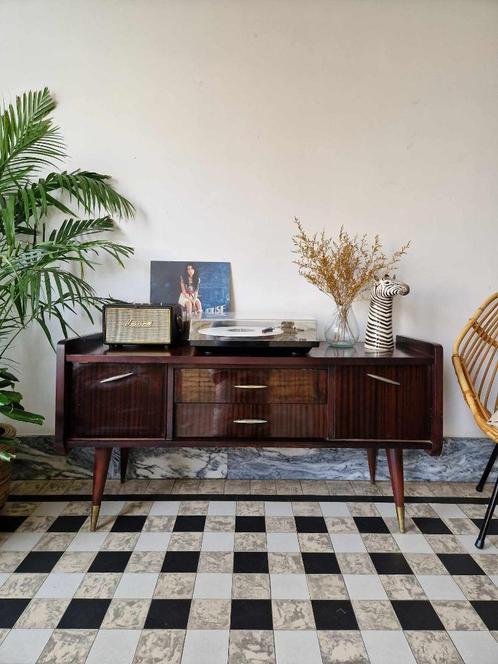 Vintage sixties dressoir /platenspeler meubel /retro kast, Maison & Meubles, Armoires | Mobilier de télévision, Utilisé, Moins de 100 cm