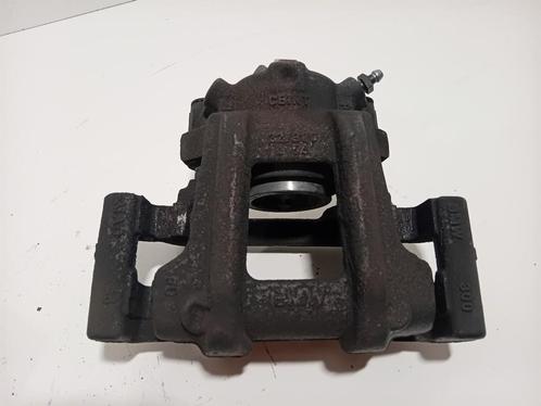 REMKLAUW RECHTS VOOR BMW 3 serie Touring (F31), Auto-onderdelen, Remmen en Aandrijving, BMW, Gebruikt