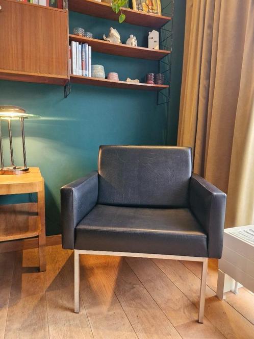 clubfauteuil mid-century, Huis en Inrichting, Fauteuils, Zo goed als nieuw, Leer, Metaal, 50 tot 75 cm, 75 tot 100 cm, Ophalen