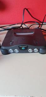 Nintendo 64 + 2 controllers + 1 controller pack + 2 transfer, Gebruikt, Ophalen of Verzenden