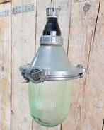 Antieke industriele hanglampen met glas uit Mijn mijnlampen, Huis en Inrichting, Lampen | Hanglampen, Minder dan 50 cm, Ophalen of Verzenden