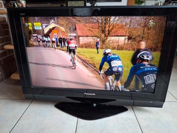 LCD TV Panasonic TX-32LX700F, scherm 80 cm