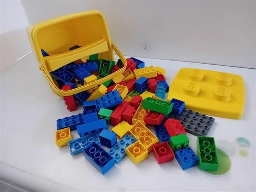 Duplo box met 100 Duplo blokken, Kinderen en Baby's, Speelgoed | Duplo en Lego, Gebruikt, Duplo, Losse stenen, Ophalen of Verzenden