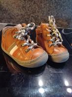 Bruine jongens schoentjes maatje 20, Kinderen en Baby's, Kinderkleding | Schoenen en Sokken, Ophalen, Zo goed als nieuw