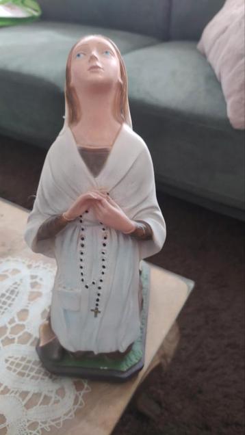 heiligenbeeldje Bernadette v Soubirou beschikbaar voor biedingen